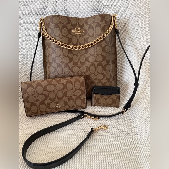 Coach Tan and Black Signature Shoulder Bag Set